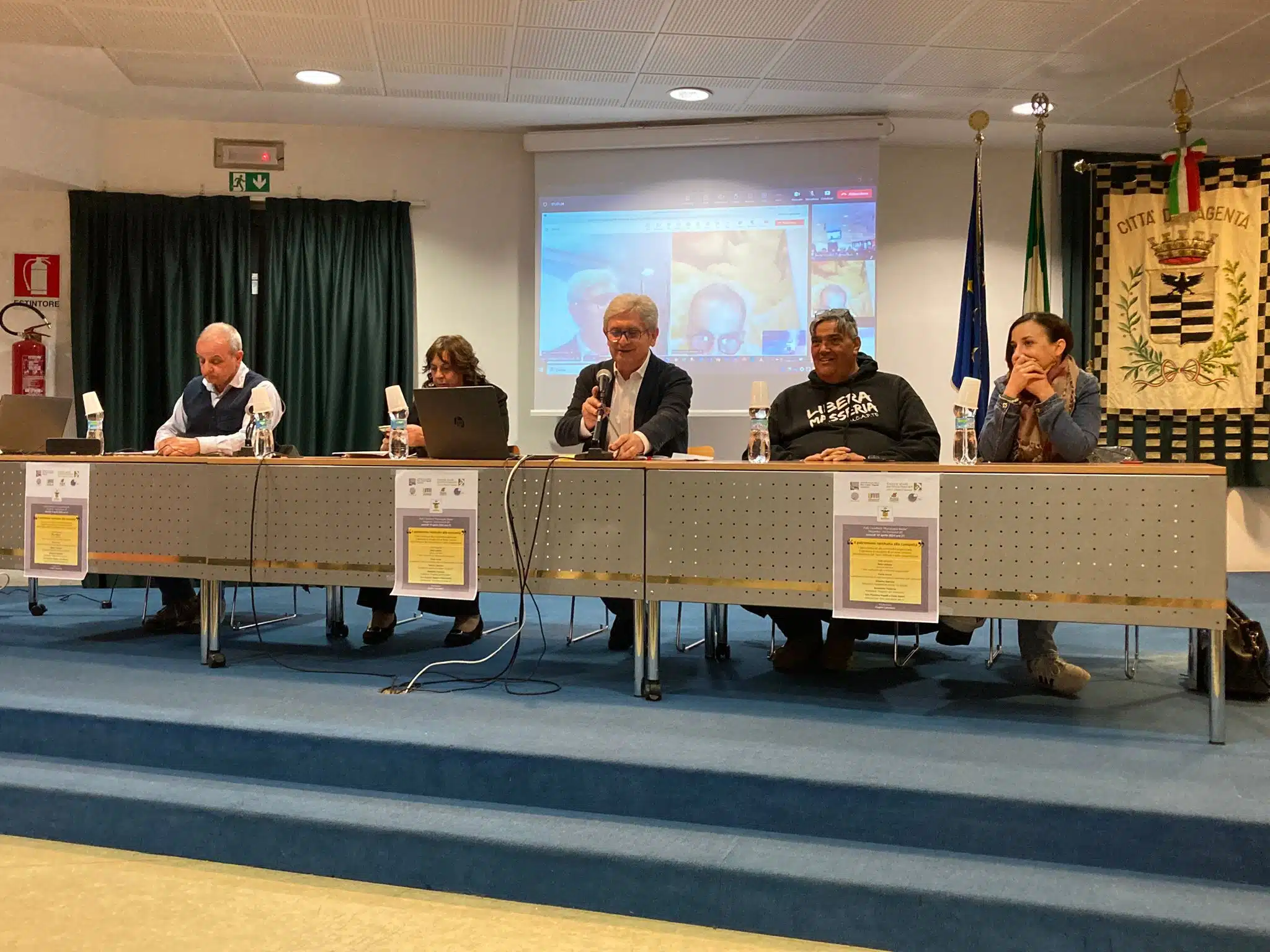 d8c5f561-258d-465a-9991-1cb1c10acf8e