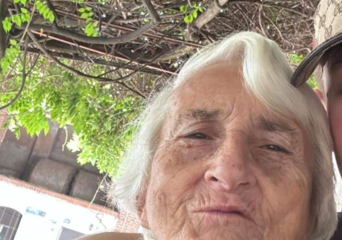NONNA-ANGELA-aspect-ratio-535-375