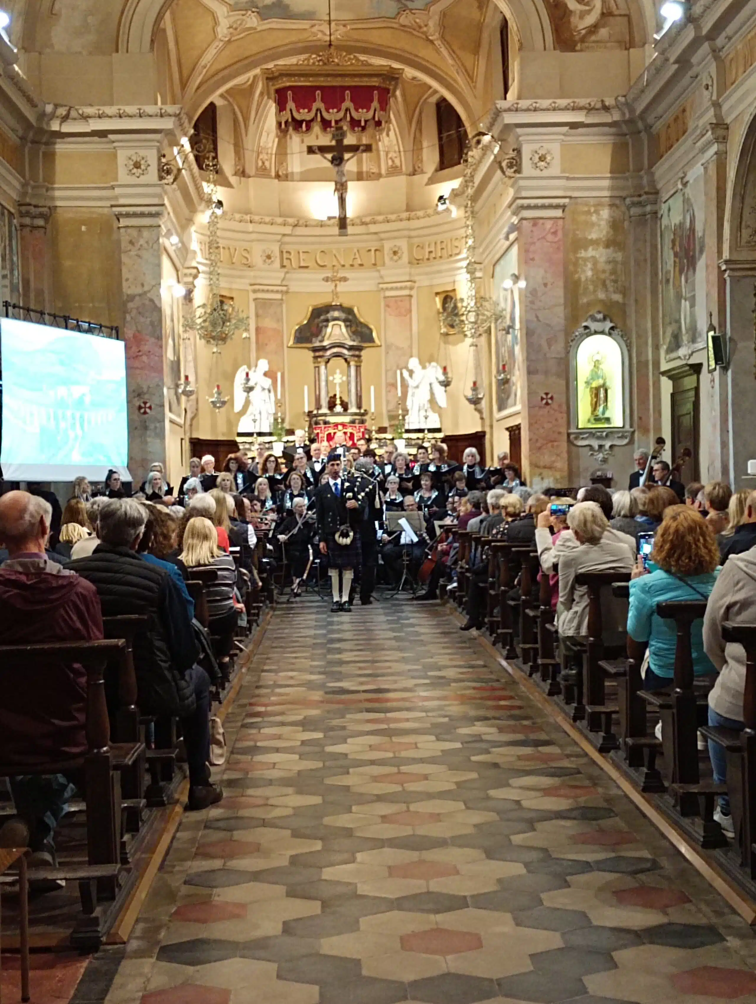 Coro Sinfonico e Orchestra dell'Acacdemia Amadeus a Canegrate 2024 (4)