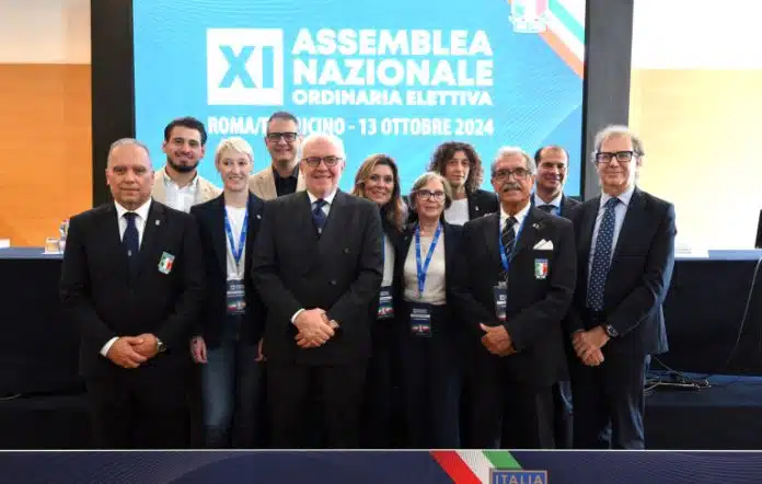assemblea-foto-mezzelani-gmt-144-e1728830797777-696x442