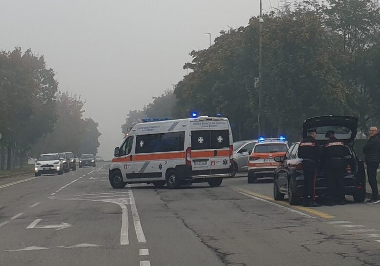 Magenta Incidente In Via Maddalena Di Canossa Scontro Tra Due Auto