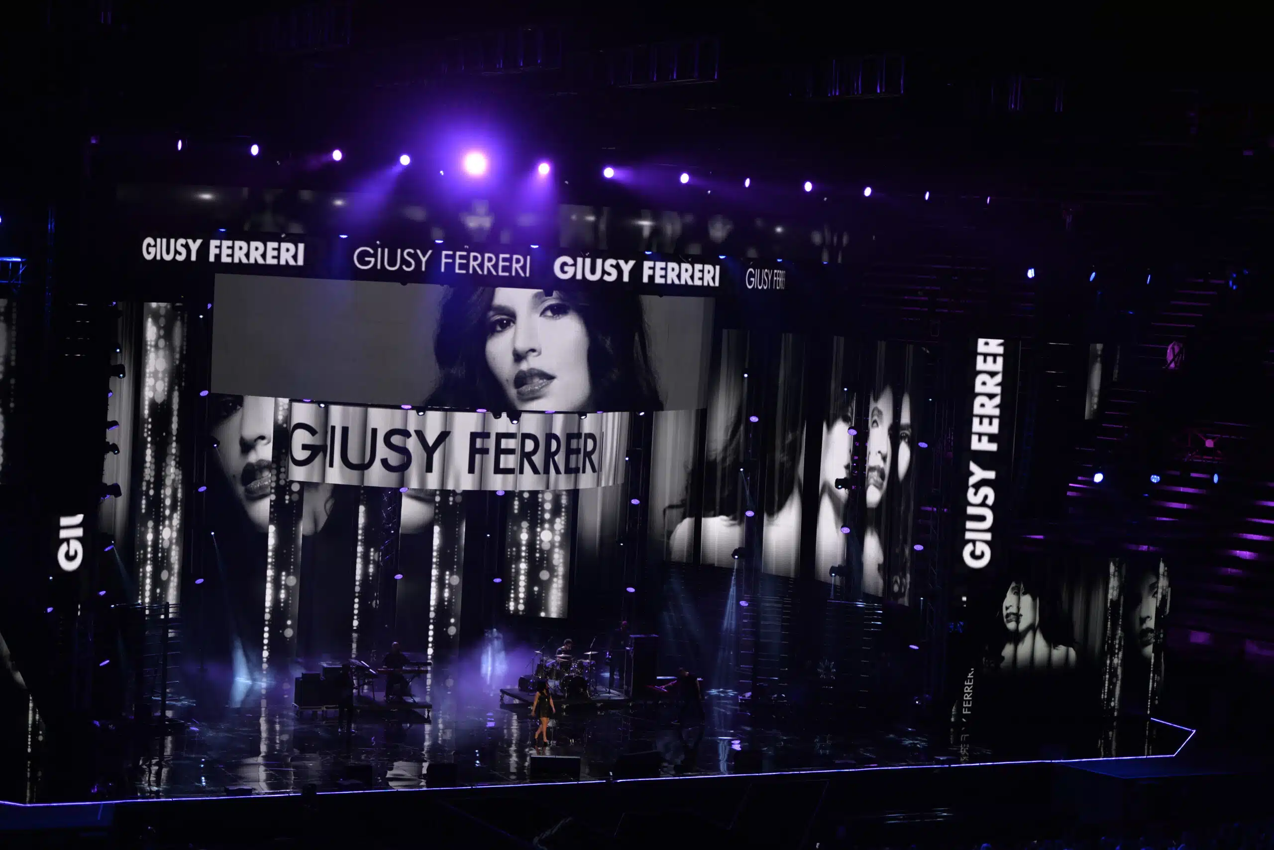 File:Giusy Ferreri @ Wind Music Awards 2016 01.jpg