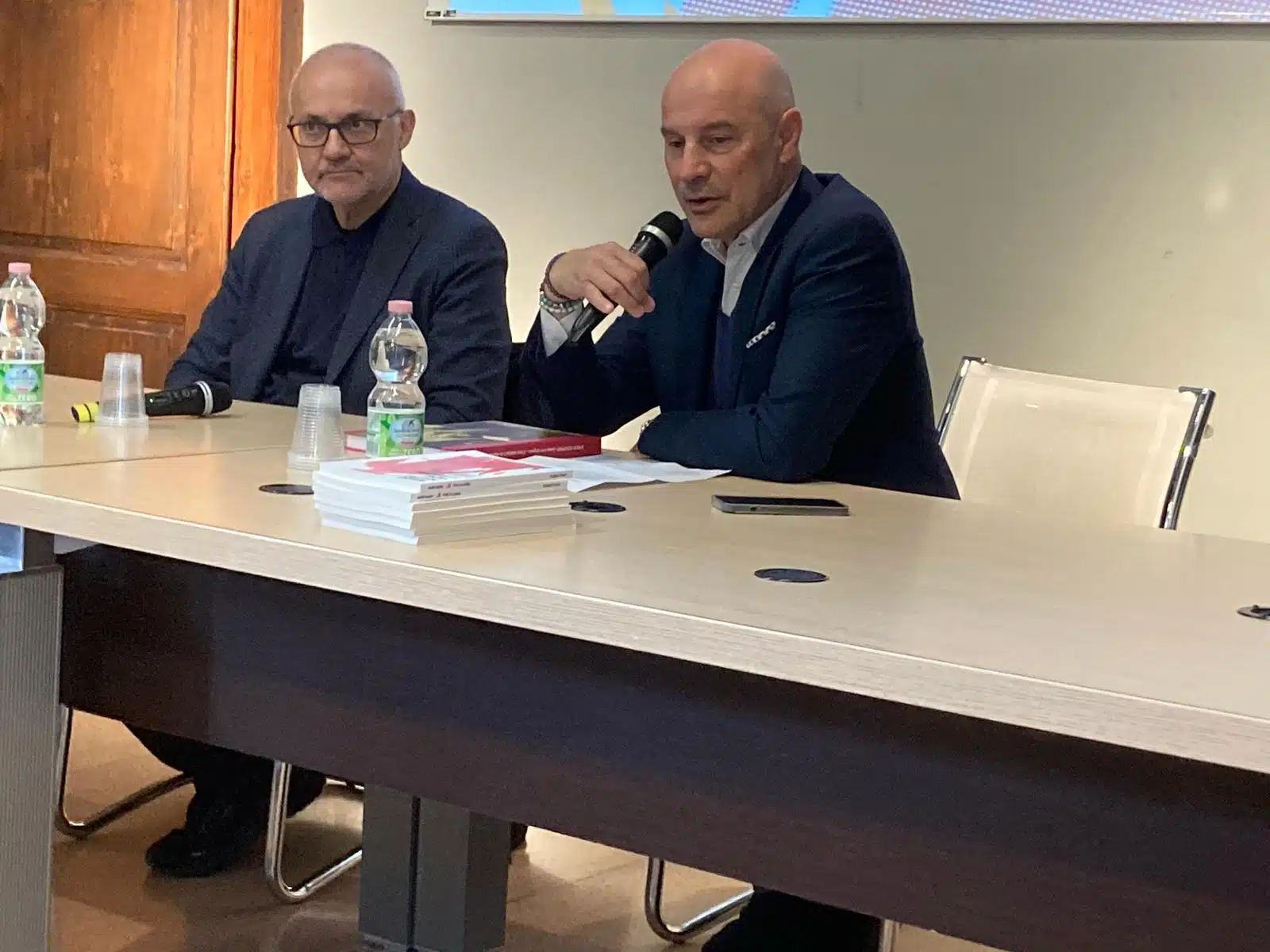 92798c6b-3a3c-400d-be90-eabd17e96bc3