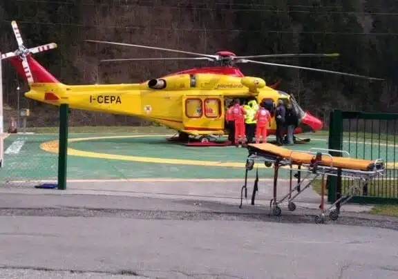 Precipita per 300 metri e muore nella Bergamasca | Ticino Notizie