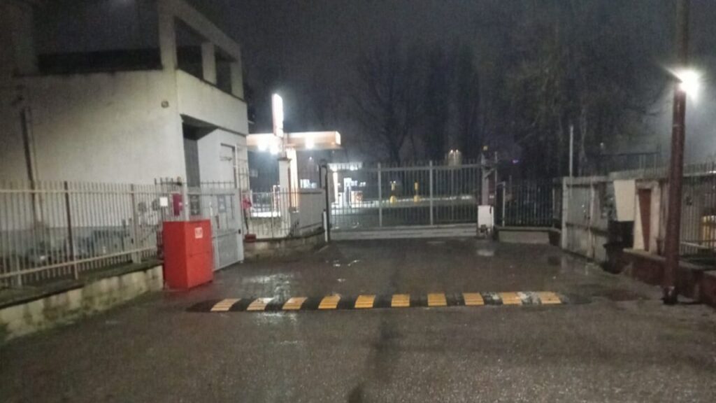 Sequestrato un bar a Rozzano, controlli a tappeto e irregolarità in diversi locali notturni