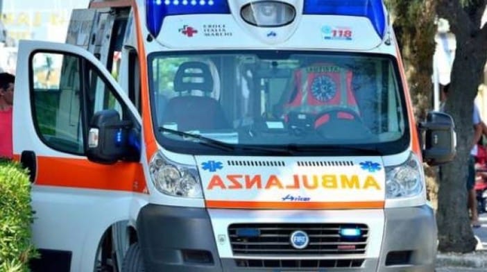 Scontro tra auto e moto: muore un 32enne nel Novarese