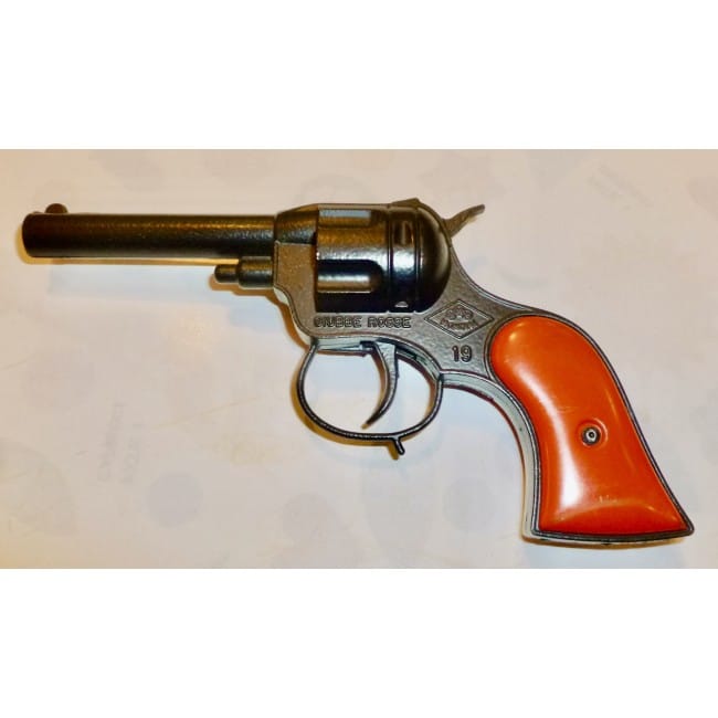 Verbania: minaccia vicina di casa con pistola giocattolo, denunciato