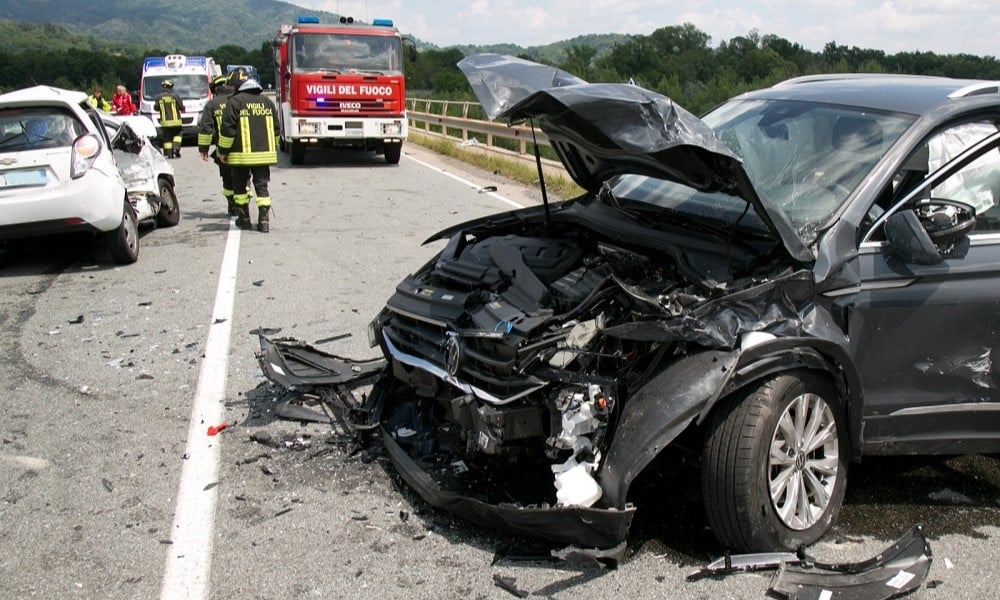 Incidente in Valsesia: scontro tra due auto, 9 feriti:  grave una 25enne