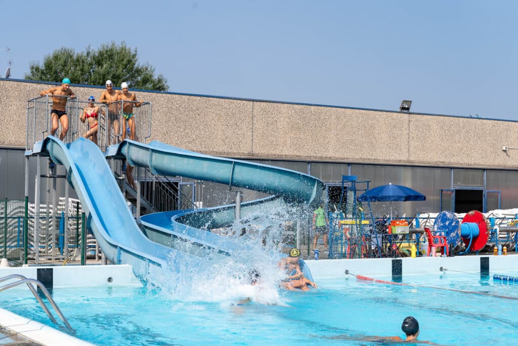 Busto Garolfo: al via i lavori per il rifacimento del tetto della vasca interna