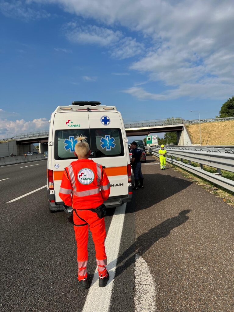 Incidente lungo l’autostrada A4: sette feriti, tra di loro anche due bambini
