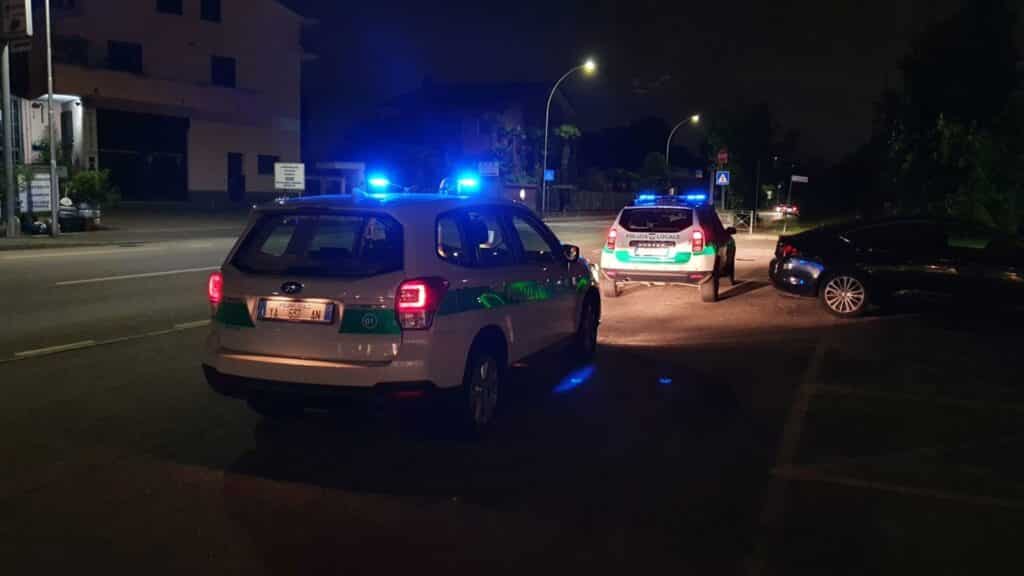 Operazione interforze nel Rhodense, 184 persone controllate