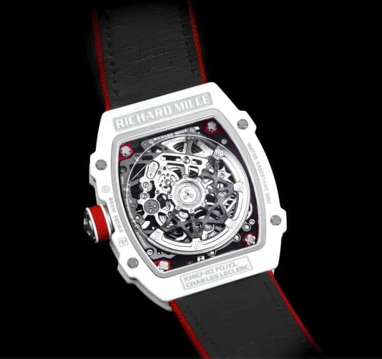 Milano, strappano orologio da 150mila euro: ira di Decorambo