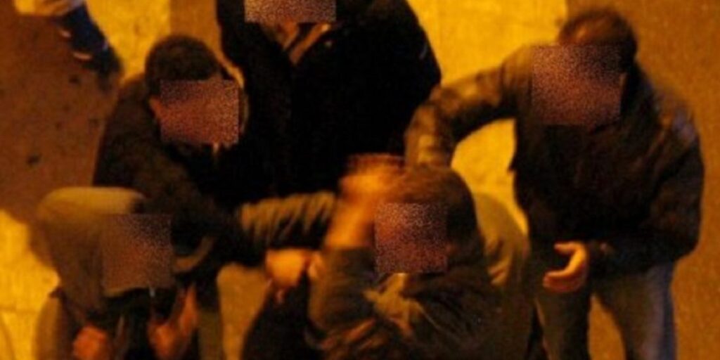 Rissa notturna a Garlasco, 19enne finisce in ospedale