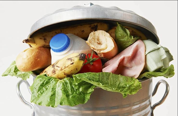 Cibo, Italiani spreconi: Coldiretti, ogni anno 1,7 mld tonnellate in spazzatura, contrastare sprechi