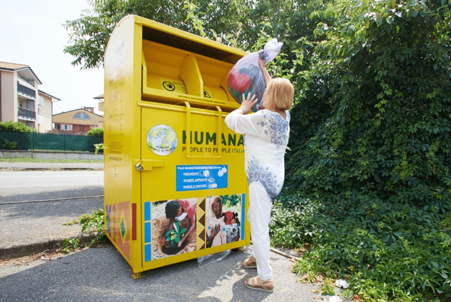 Humana People to People: “Appello ai cittadini ad utilizzare i nostri cassonetti in modo corretto”