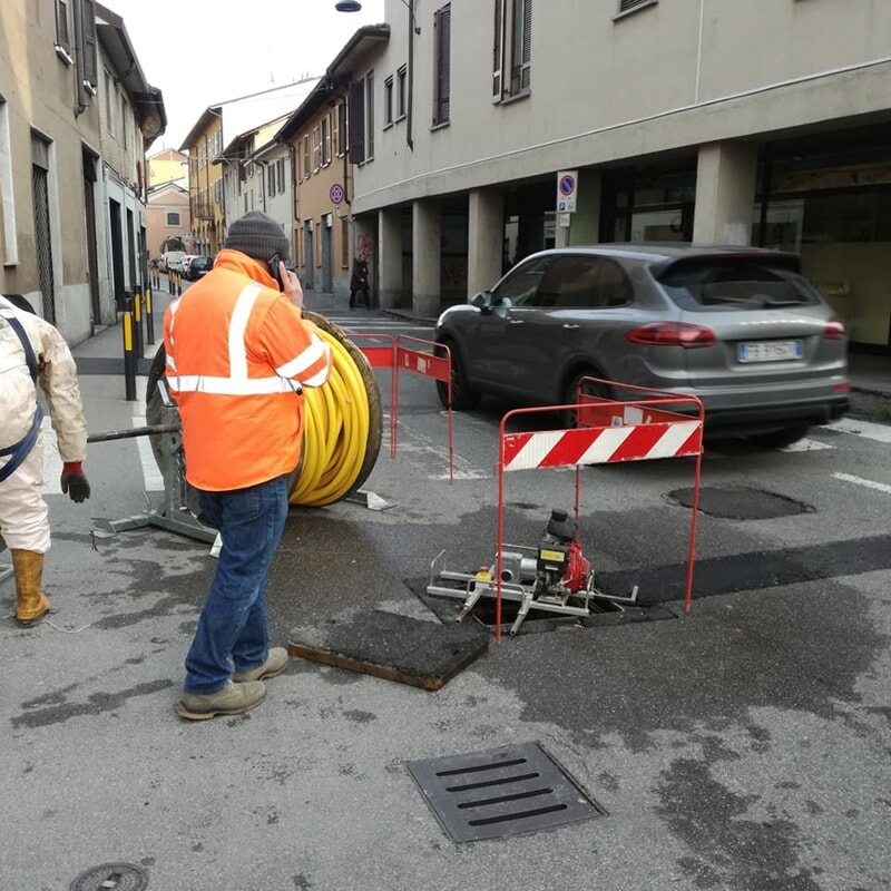 Lavori installazione fibra ottica_1