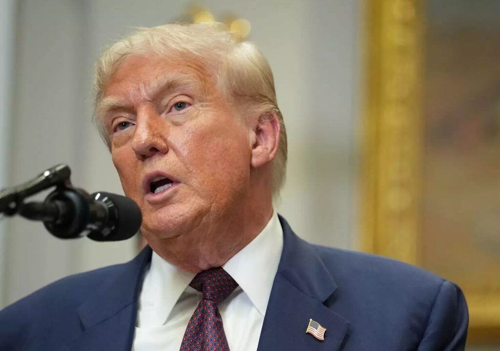 Faccia da Trump; no bel…. ma sempre uno di noi