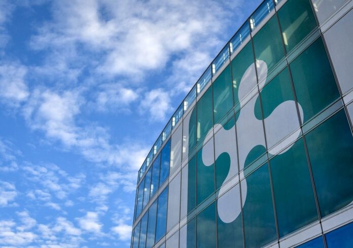 bandieraregionelombardia-aspect-ratio-535-375