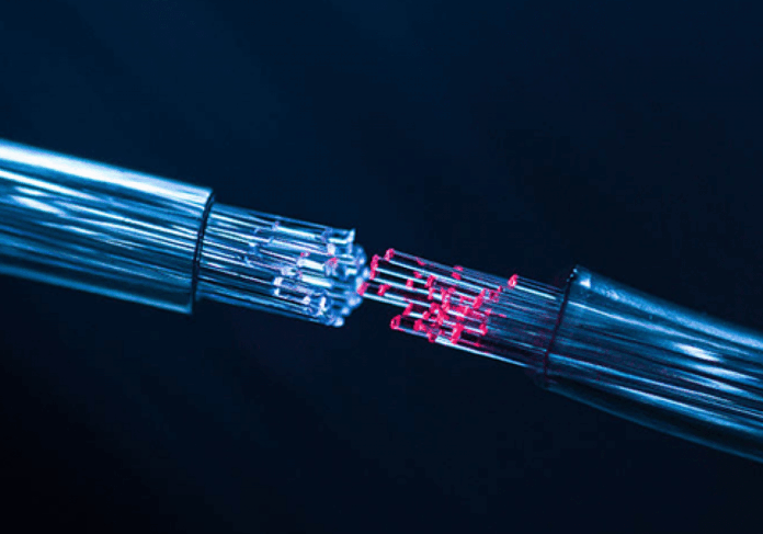 fibra-ottica-1280x720-1-aspect-ratio-535-375