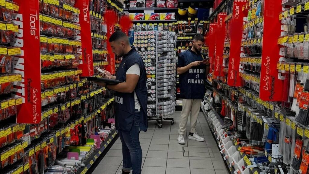 Lodi, 11mila prodotti non conformi sequestrati