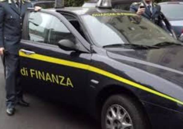 Magenta, frode fiscale per dieci milioni di euro, ai domiciliari imprenditore del volantinaggio