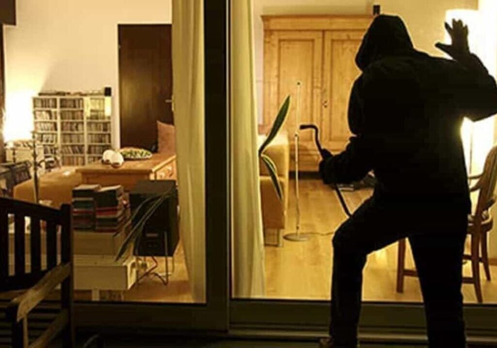 Furti in tutta la Lombardia, 2 arresti della Procura di Busto Arsizio