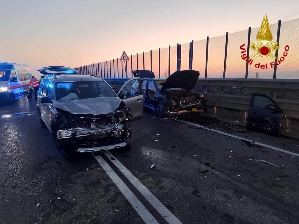 Tragedia ad Ossona: un morto e quattro feriti in un incidente sul cavalcavia della Sp 128