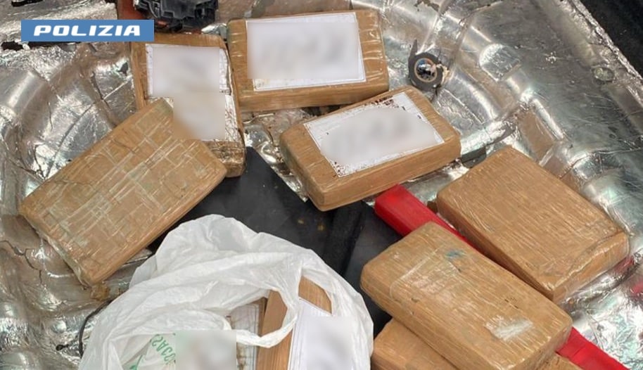 Monza, viaggiava con 10 chili di ‘coca’: albanese arrestato