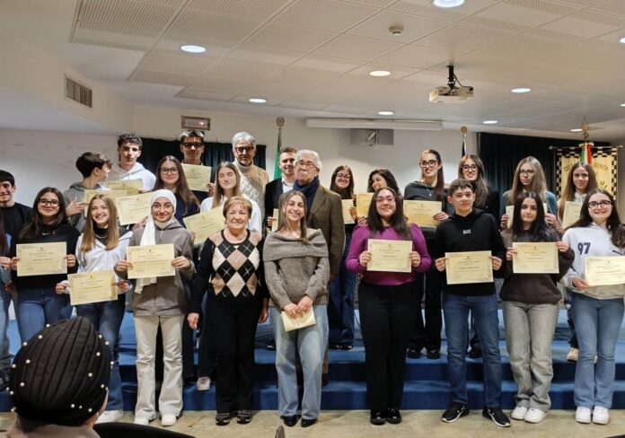 1738654002993-1-scaled-1-aspect-ratio-535-375