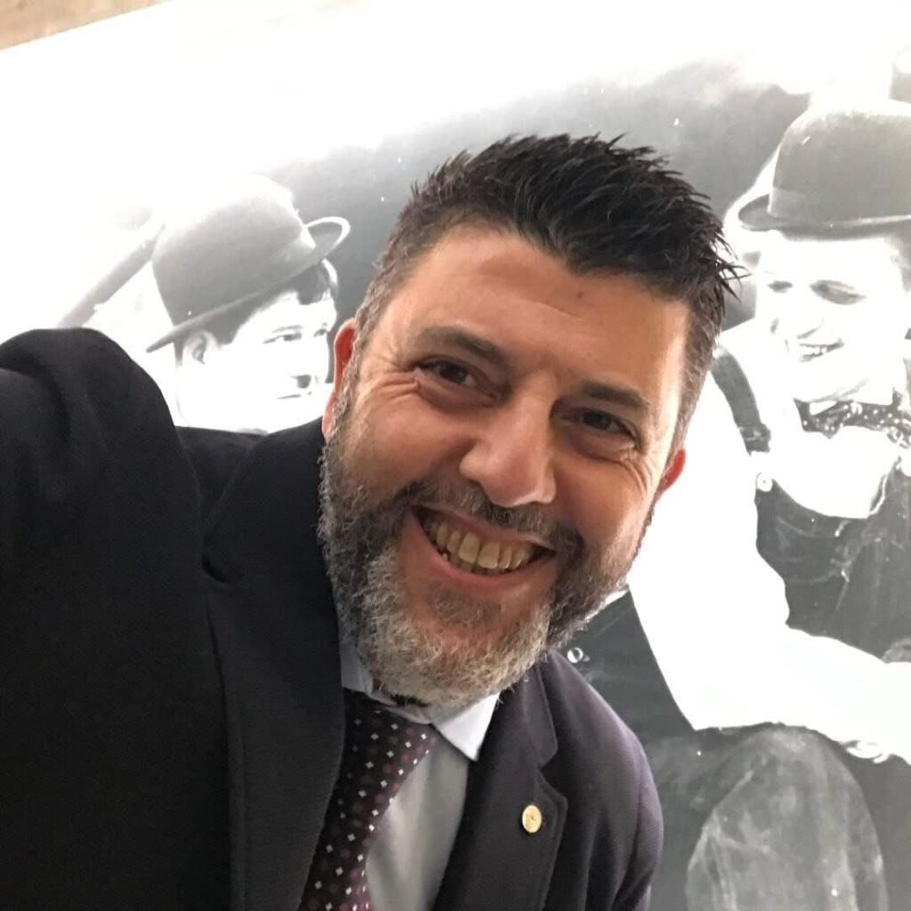 Magenta, venerdì pomeriggio in Basilica i funerali di Giuseppe Cantoni. Il ricordo degli amici