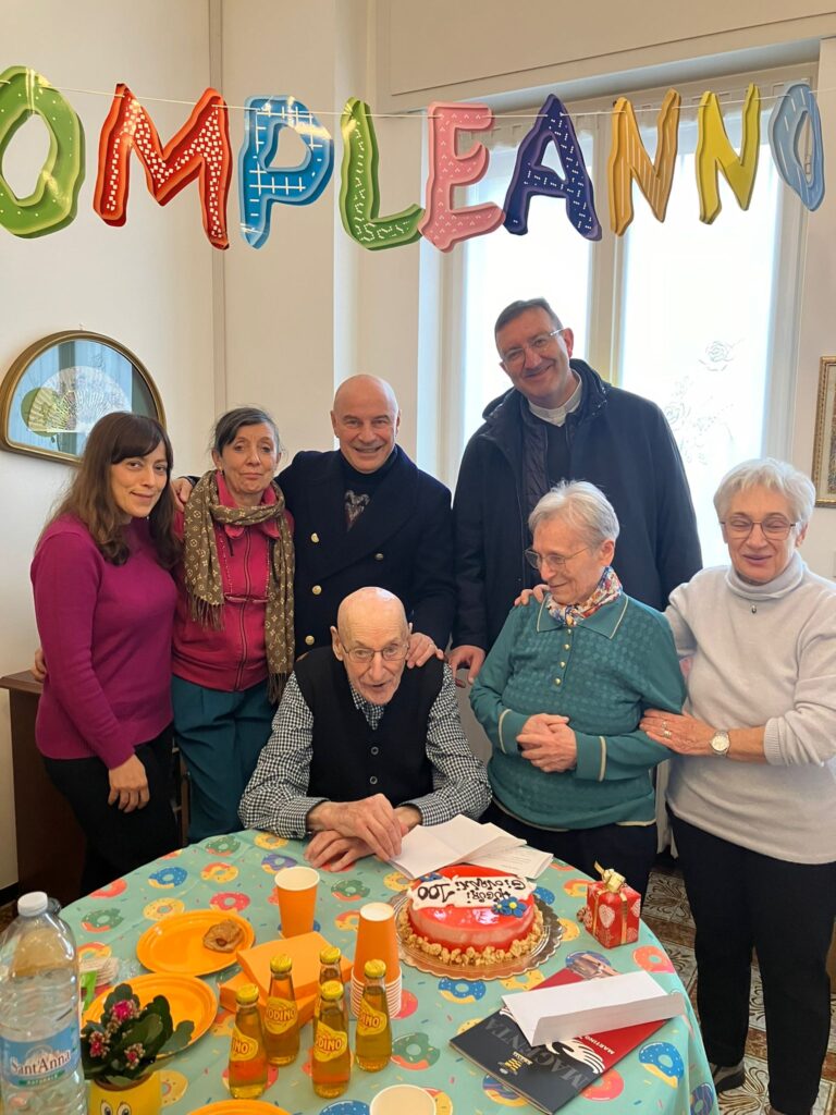 Magenta. Giovanni Nidola compie 100 anni: gli auguri del Sindaco e del Prevosto