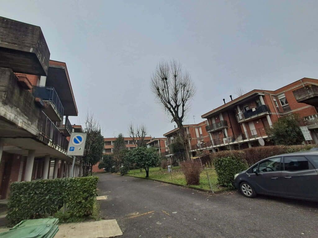 Magenta: subito vandalizzate le centraline dell’illuminazione alle case Aler di via Toti