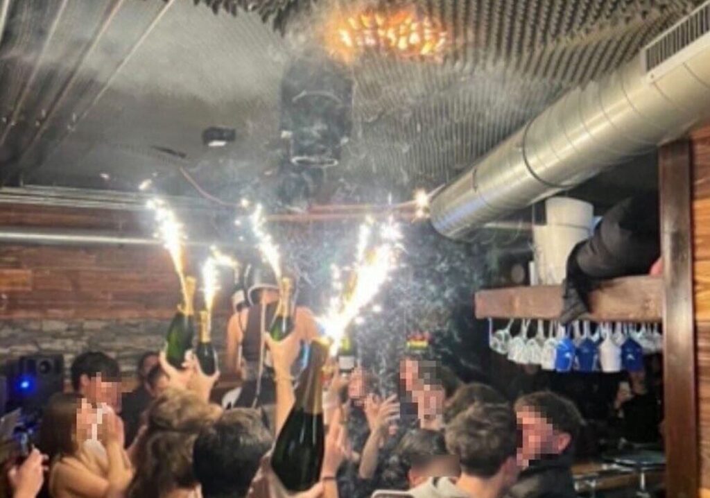 Crans-Montana, Livigno vieta i giochi pirotecnici nei locali pubblici