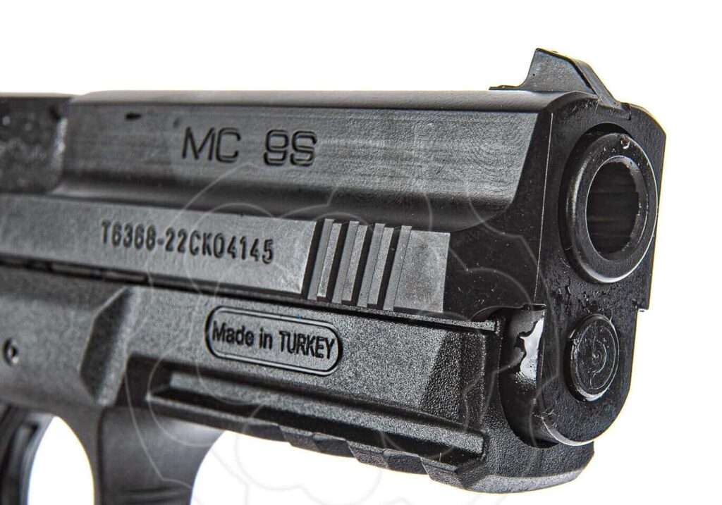 Spari a Somma Lombardo, ferito un 27enne: trasportato in ospedale in codice verde