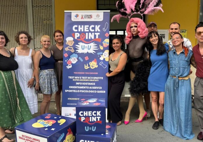 8144_Rent_check_point_b-aspect-ratio-535-375