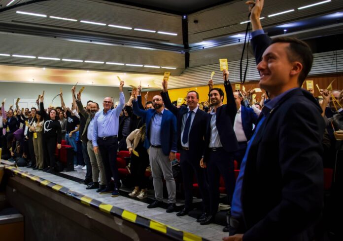 e_nato_ora-aspect-ratio-535-375