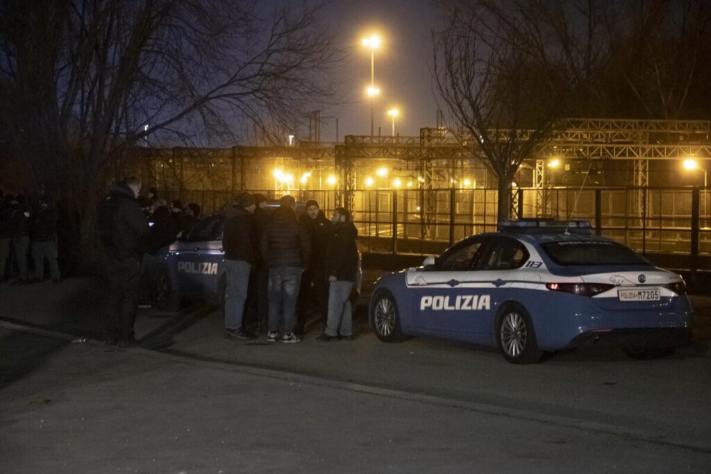 Sparatoria Milano: oggi interrogatorio per i 4 poliziotti