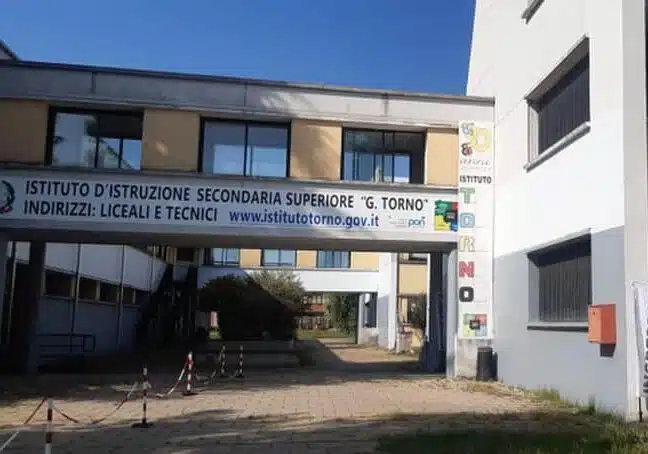 torno-castano-primo-aspect-ratio-535-375