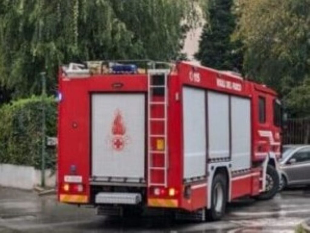 Vittuone: canna fumaria in fiamme in un’abitazione di via Milano