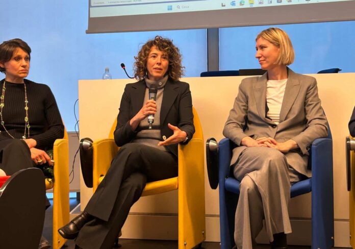 1000160144-aspect-ratio-535-375