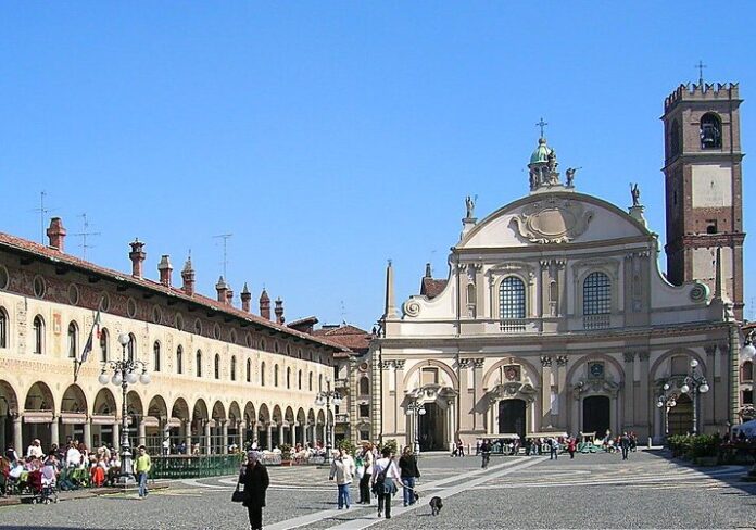 2dde1a93-836b-44c0-a6c0-ccb7ec3cffdd-aspect-ratio-535-375