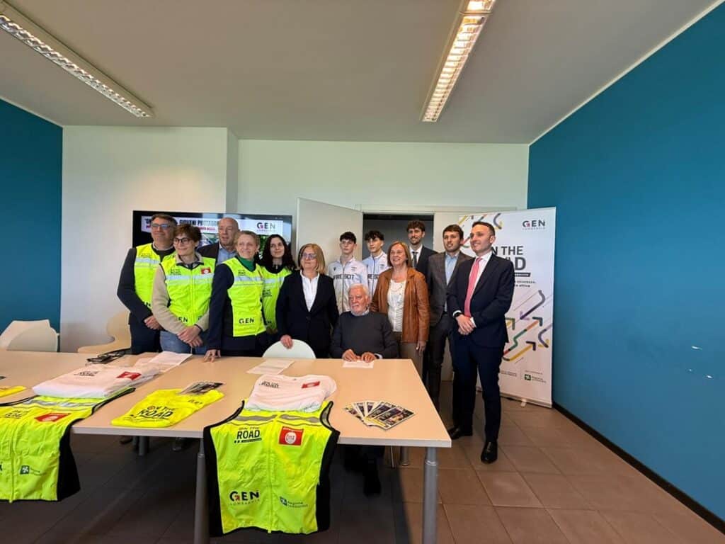 A Bergamo con il progetto ‘On the road’ giovani sperimentano turni reali con la Polizia