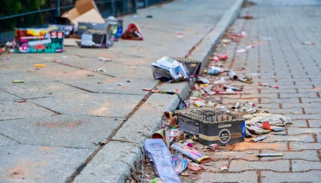 Magenta: spari e petardi a mezzanotte, ancora botti senza senso