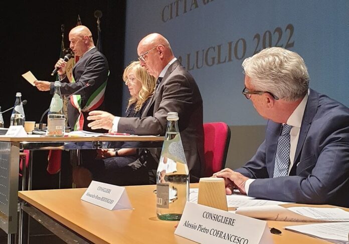 MAGENTA-CONSIGLIO-COMUNALE-aspect-ratio-535-375