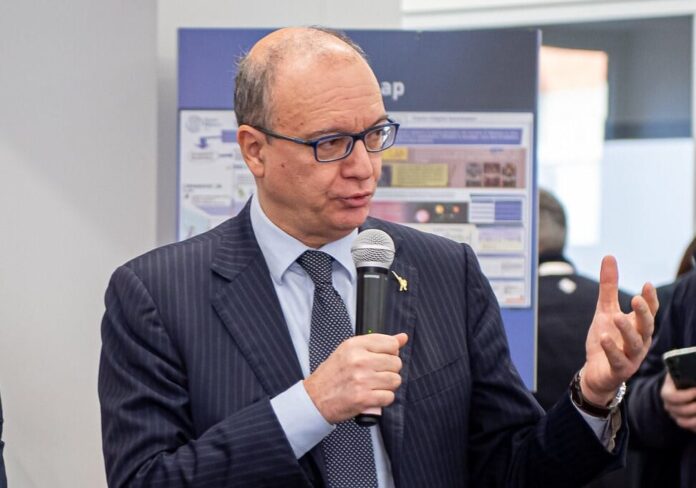 eb62251c-d05f-4b6d-a5b4-bece50842f8d-aspect-ratio-535-375