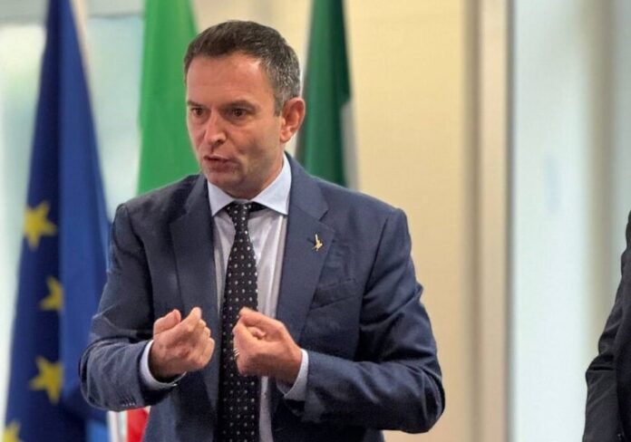 fabrizio-cecchetti-aspect-ratio-535-375