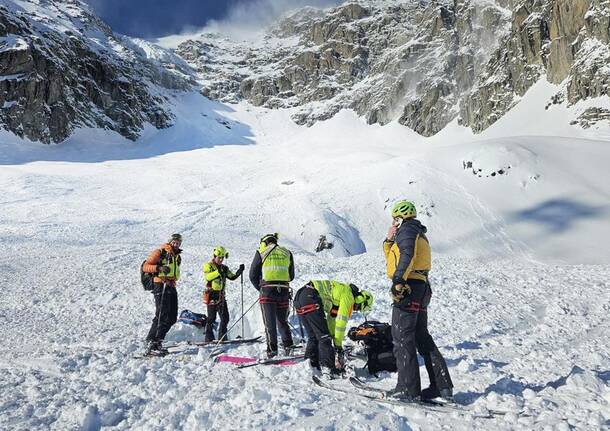 Scialpinista di Gallarate in un crepaccio sul Monte Rosa, recuperato il corpo