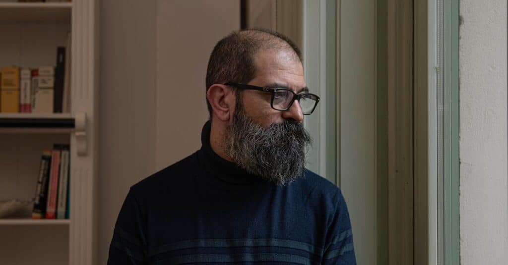 I ricordi del professore aggredito ad Abbiategrasso da uno studente: “Ferite gravi, ma sono tornato ad insegnare”