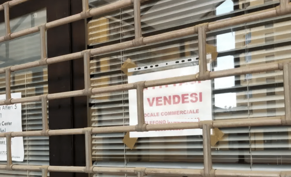 Faccia da clienti molesti nei bar di una provincia sempre più deserta