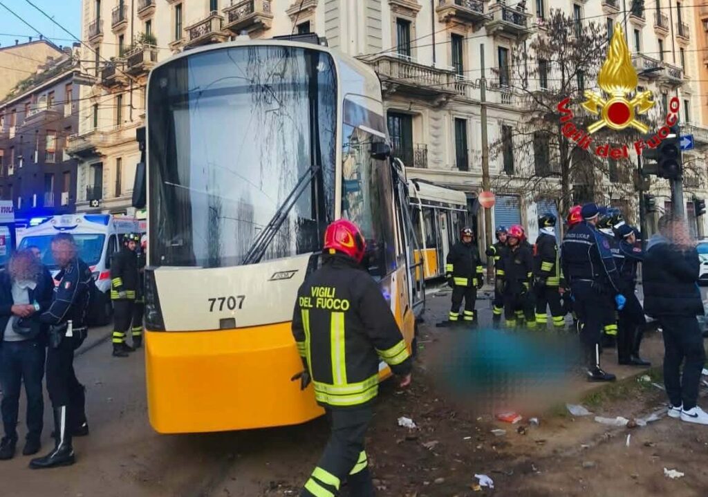 Tram deragliato, nel Lodigiano i funerali di Ferdinando Favia